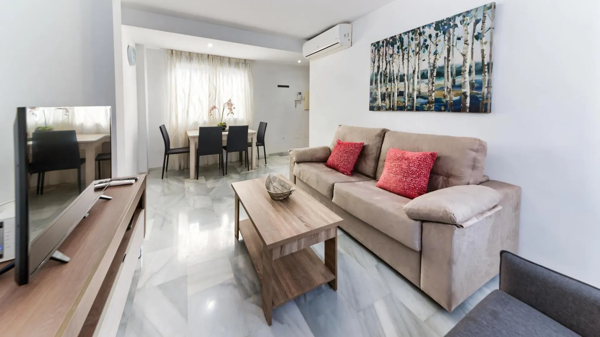 Holidays2Malaga Train Station Area Apartamento