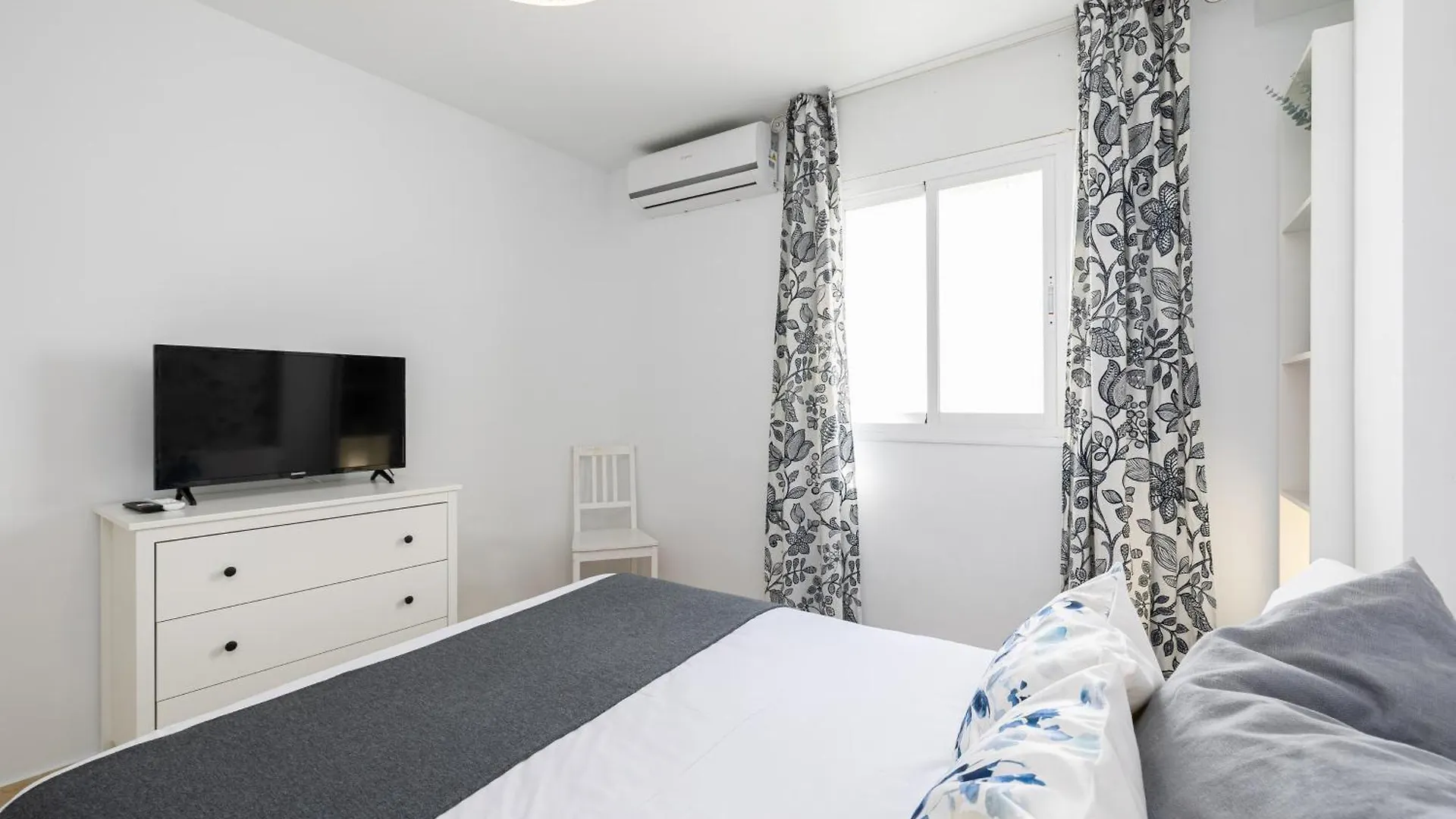 Holidays2Malaga Train Station Area Apartamento